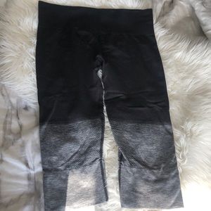 Lululemon seamless cropped legging